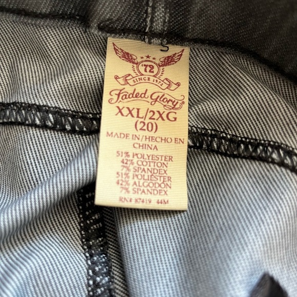 Grey Jeans - Picture 5 of 5